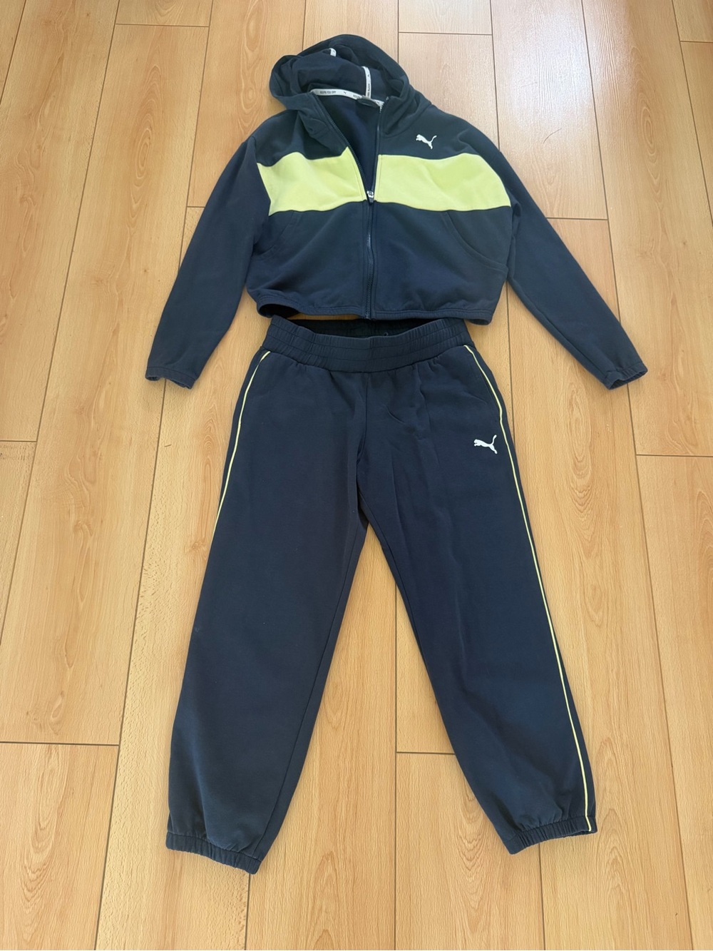 Puma women’s Navy and Lime Hooded Track Pants Set